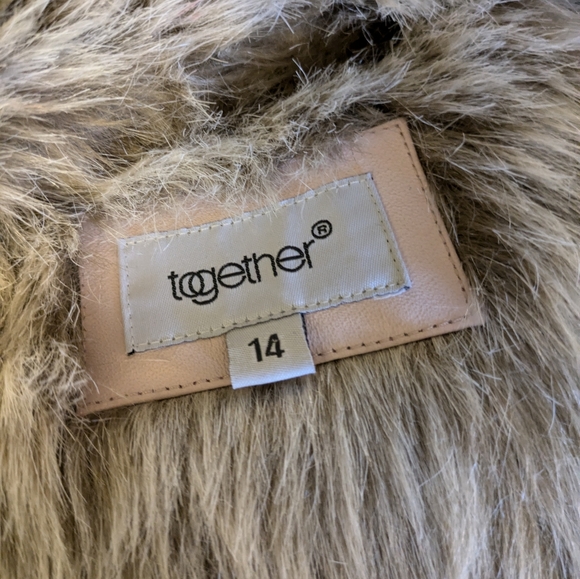 Baby pink Leather vest with faux fur lining. M/L - Picture 7 of 7